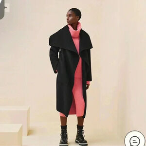 HERMES 100% Cashmere coat
NWT’s

8129